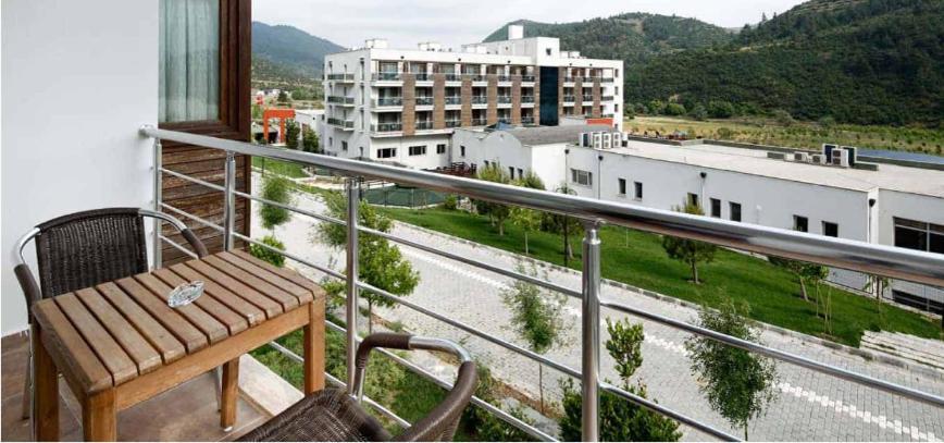 Obam Termal Resort Hotel Ve Spa Sindirgi Eksteriør billede